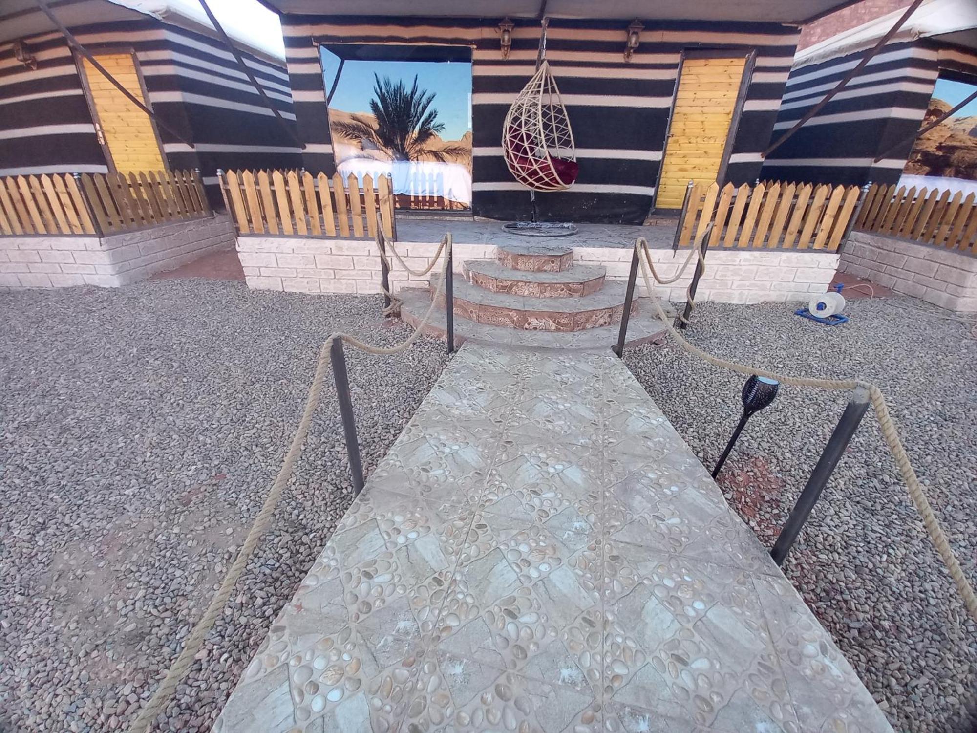 Falling Stars Camp Wadi Rum Exterior photo